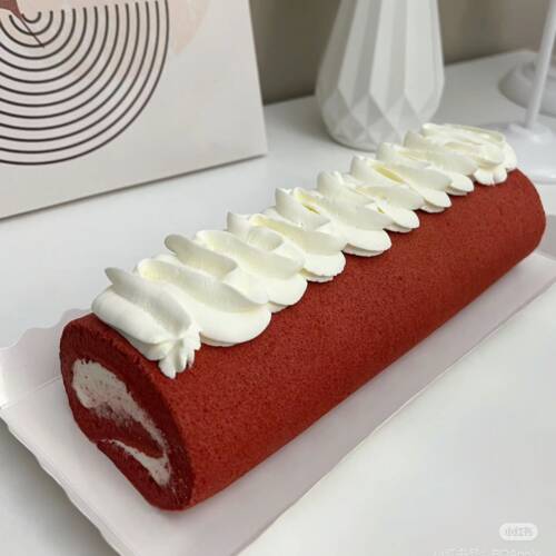 Red Velvet Swiss Roll (whole)